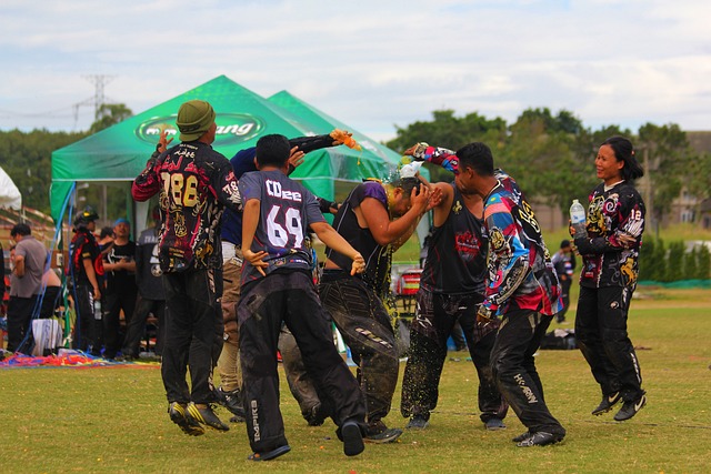 依然面临许 依然面临许