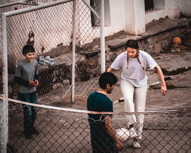 竞争中脱颖 竞争中脱颖